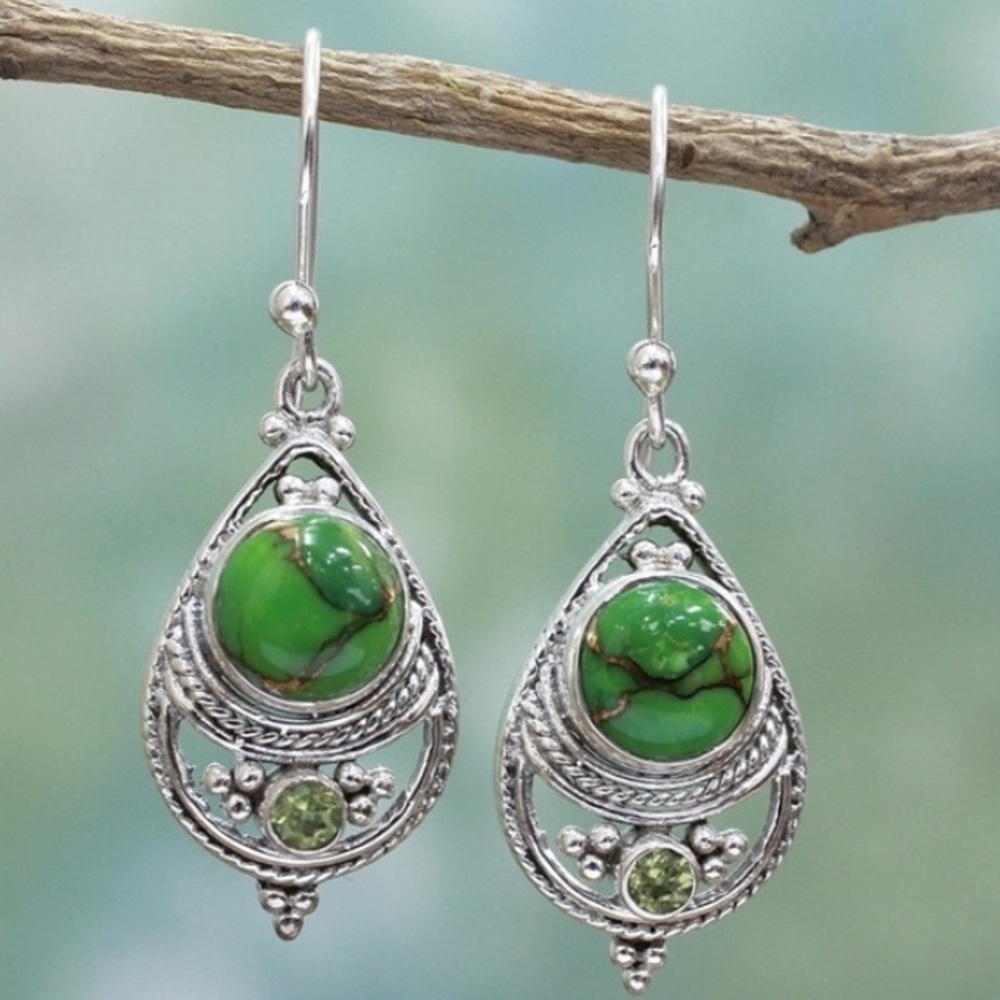🌷2/$30🌷Silver Green Turquoise Earrings